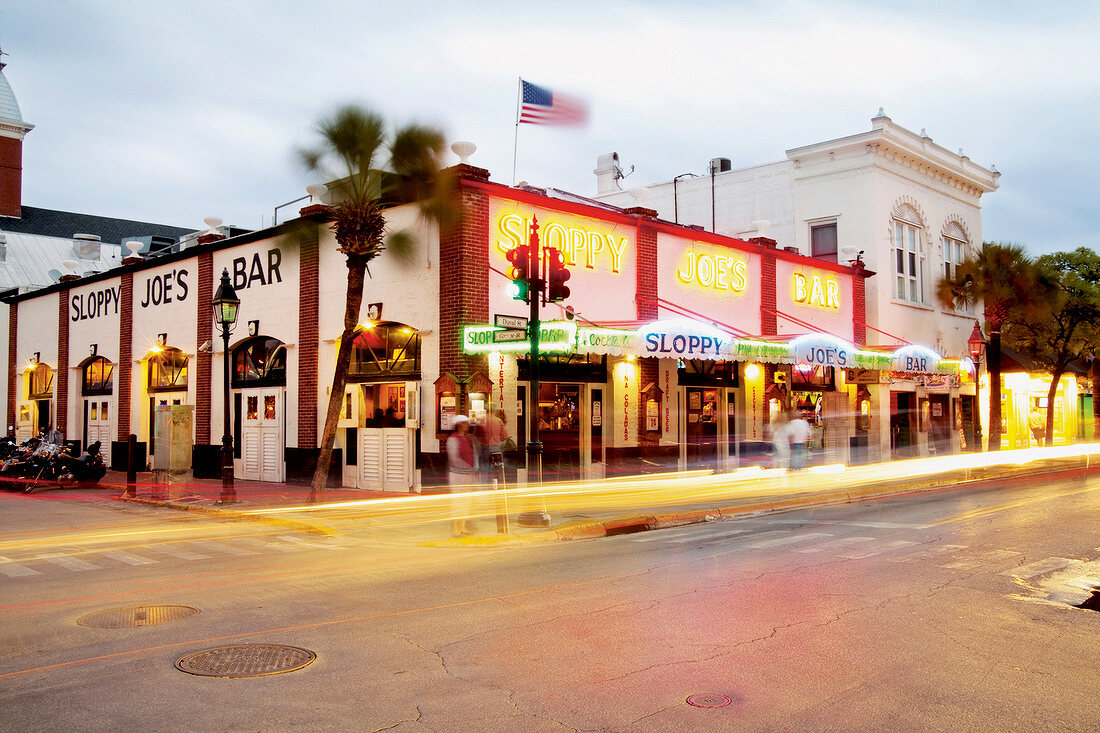Illuminated Sloppy Joe's Bar in Key West, Florida, USA, blurred motion