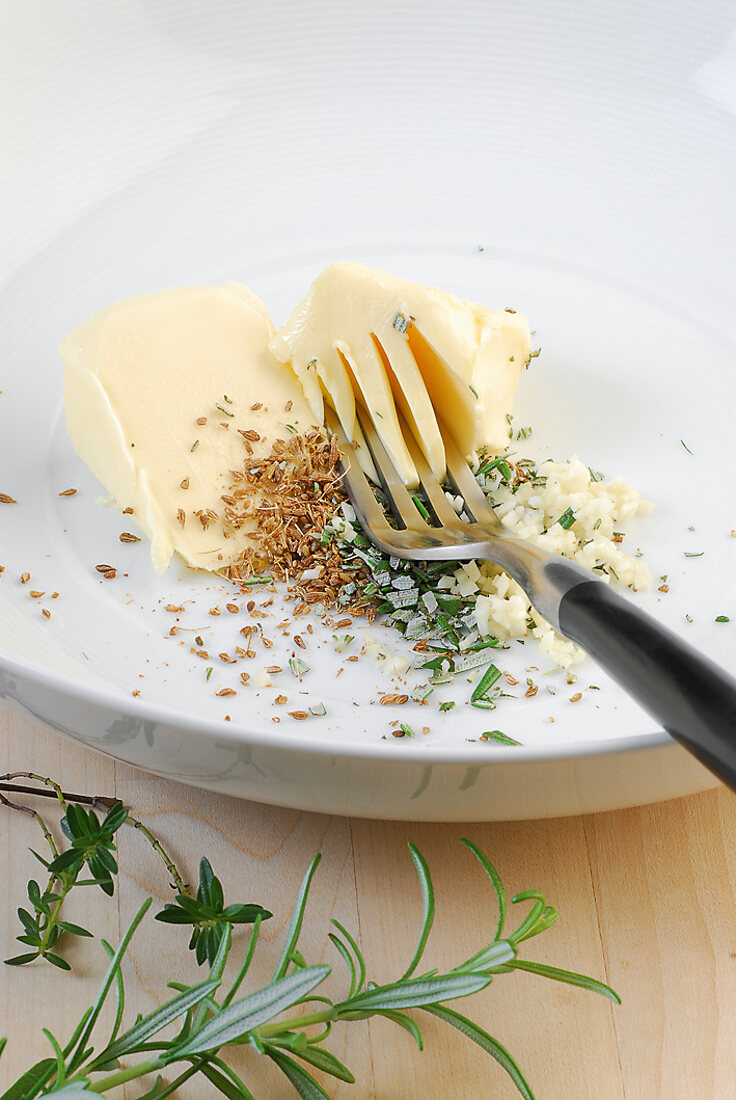 Aufläufe, Hähnchenkeulen vom Blech mit Sommergemüse, Step 1