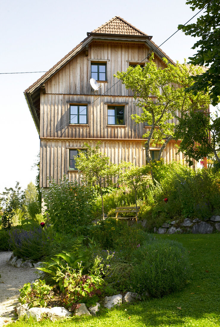 Steiermark: Christine Percht, alter Bauernhof