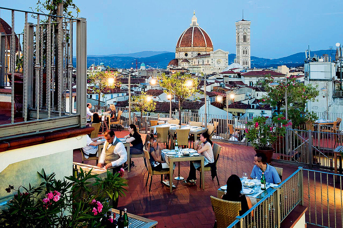 Italien, Florenz, Blick von der Dach terrasse des Hotel Baglioni auf Dom