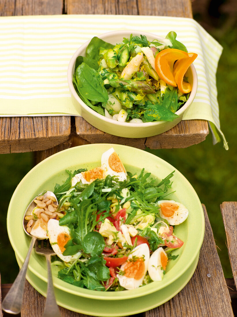 Büfetts, Brunnenkresse-Rucola- Salat, Spargelsalat mit Orangensauce