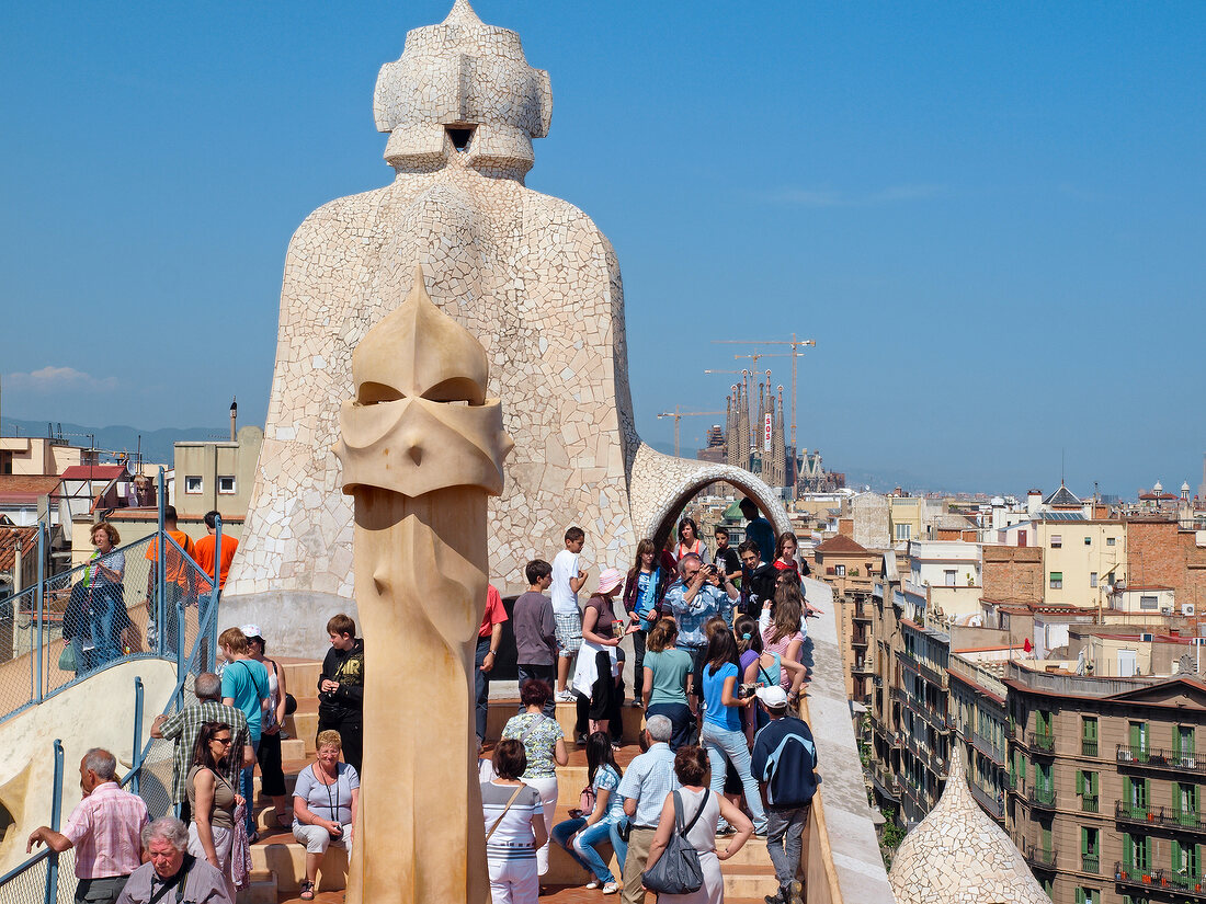 Barcelona: Basilika Sagrada Familia, Blick ü. La Predera