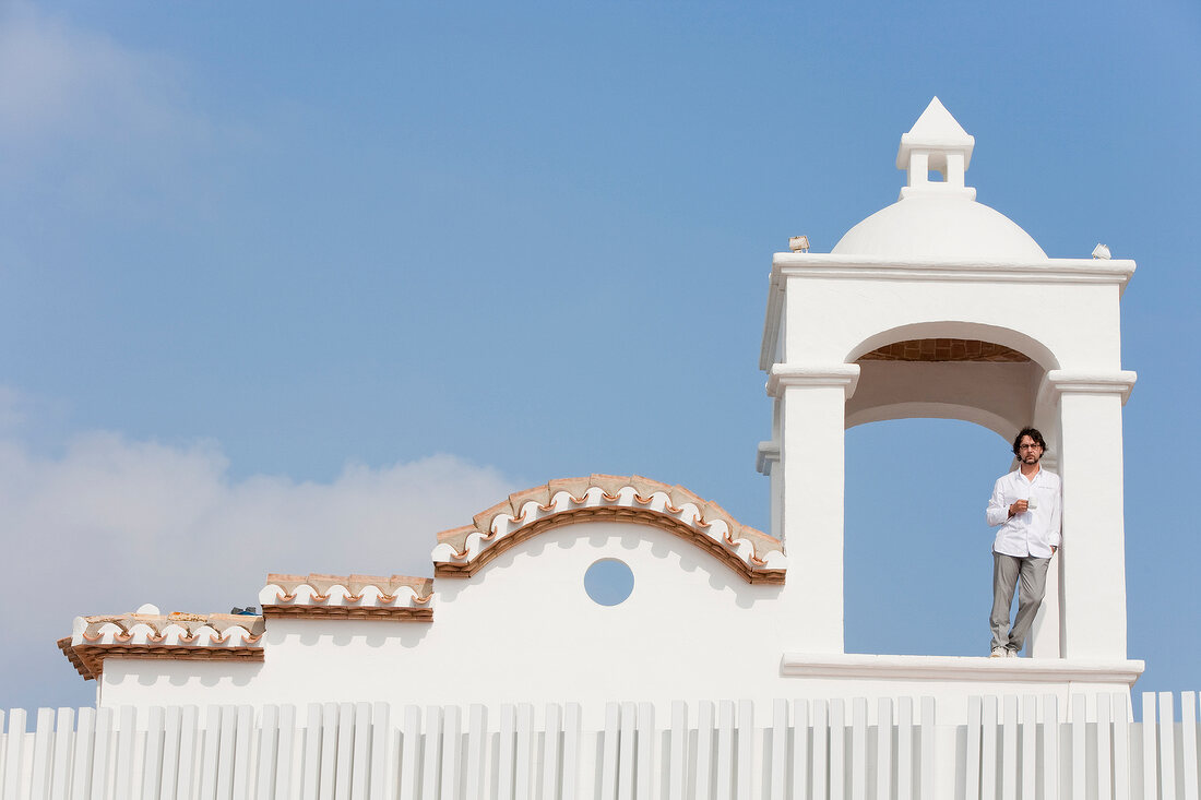 Costa Blanca, Enrique "Quique" Dacos ta Vadillo