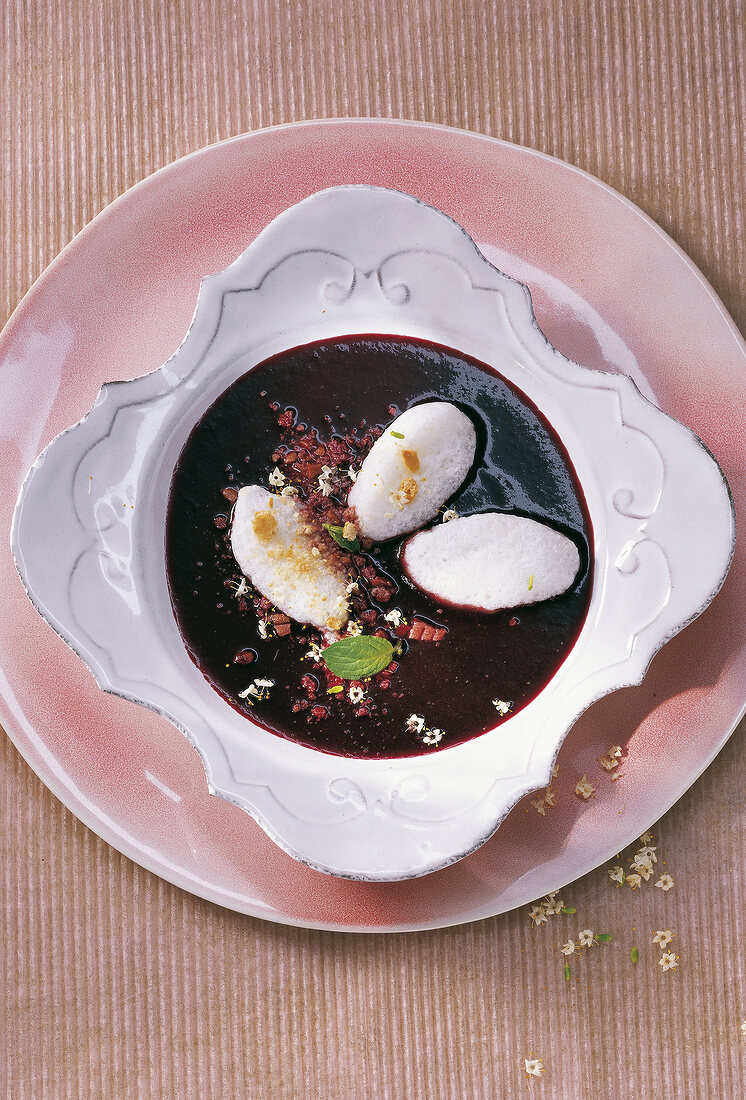 Elderberry soup in serving dish from Plauen