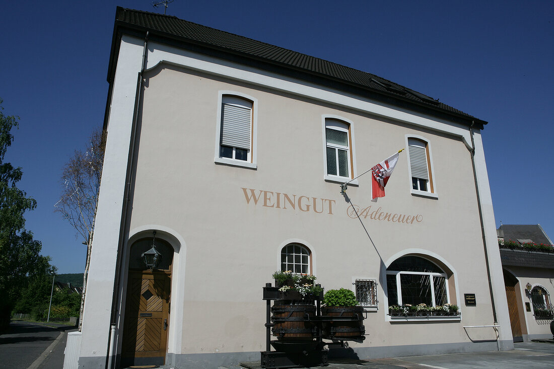 J J Adeneuer Weingut Ahr