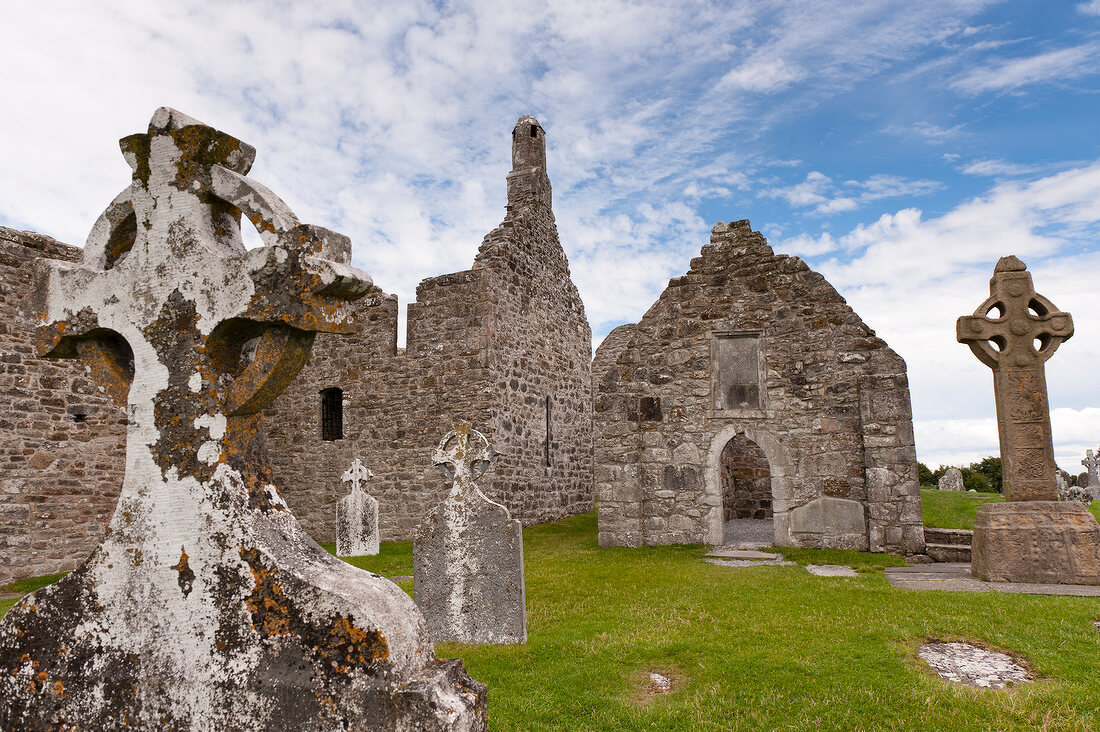 Ruins of Clonmacnoise monastery, County Offaly, Ireland, UK