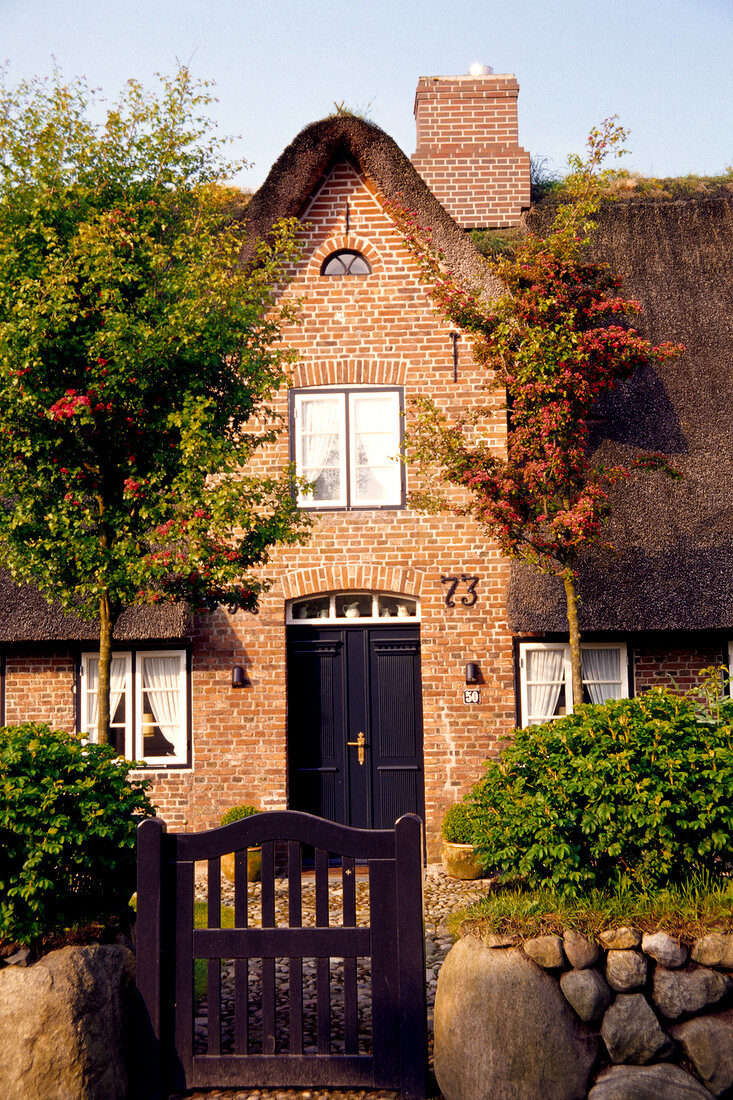 Sylt, Keitum, typisches Reetdach- haus