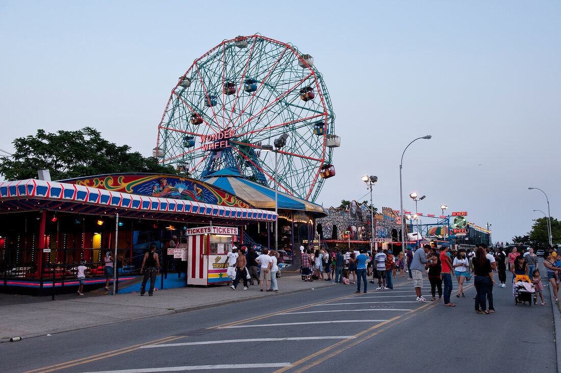 Ferris wheel at Luna park in Coney Island, Atlantic Ocean, Brooklyn, New York, USA