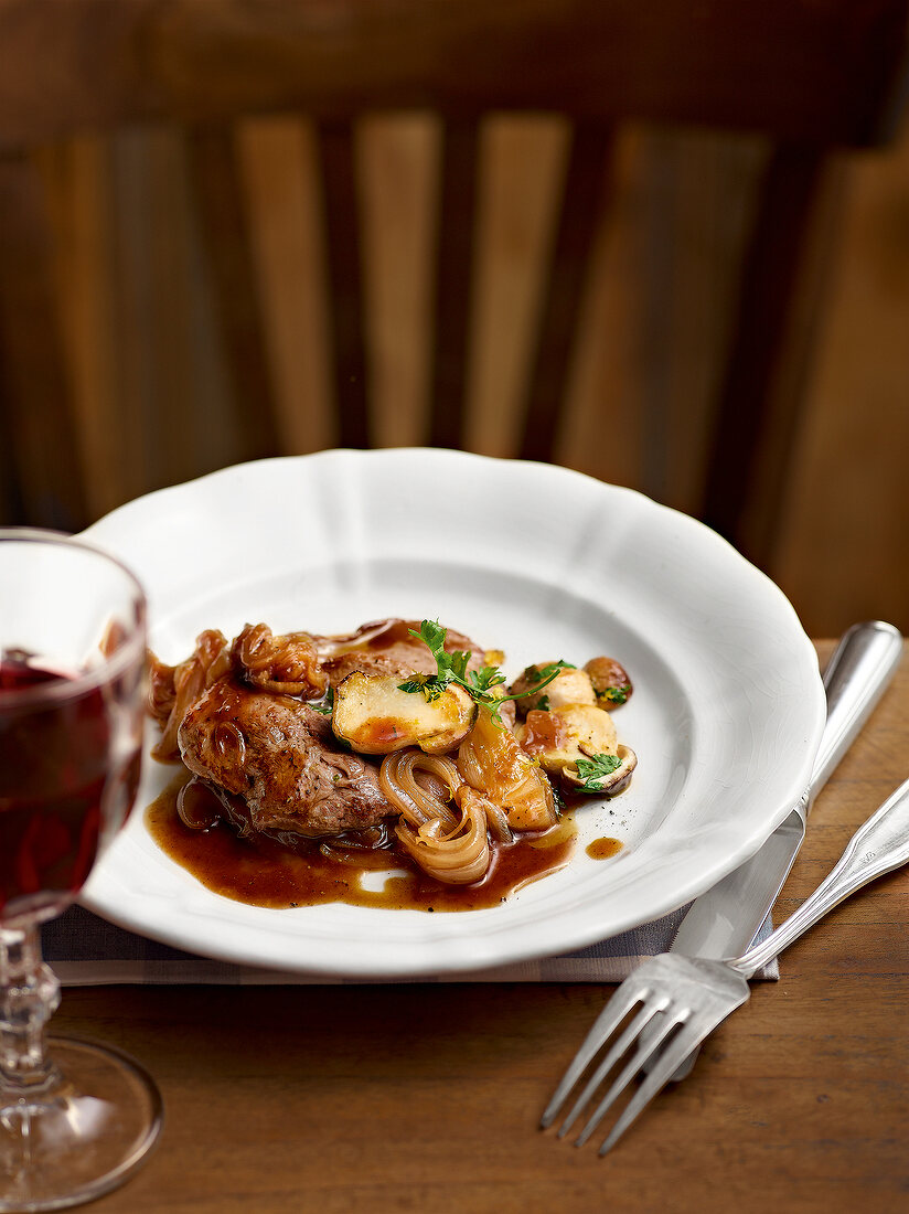 Klassiker, Rostbraten vom Reh mit Steinpilzen