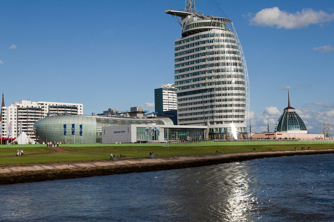 Bremerhaven: Hafencity, Hotel Atlantic Sail City, Klimahaus.