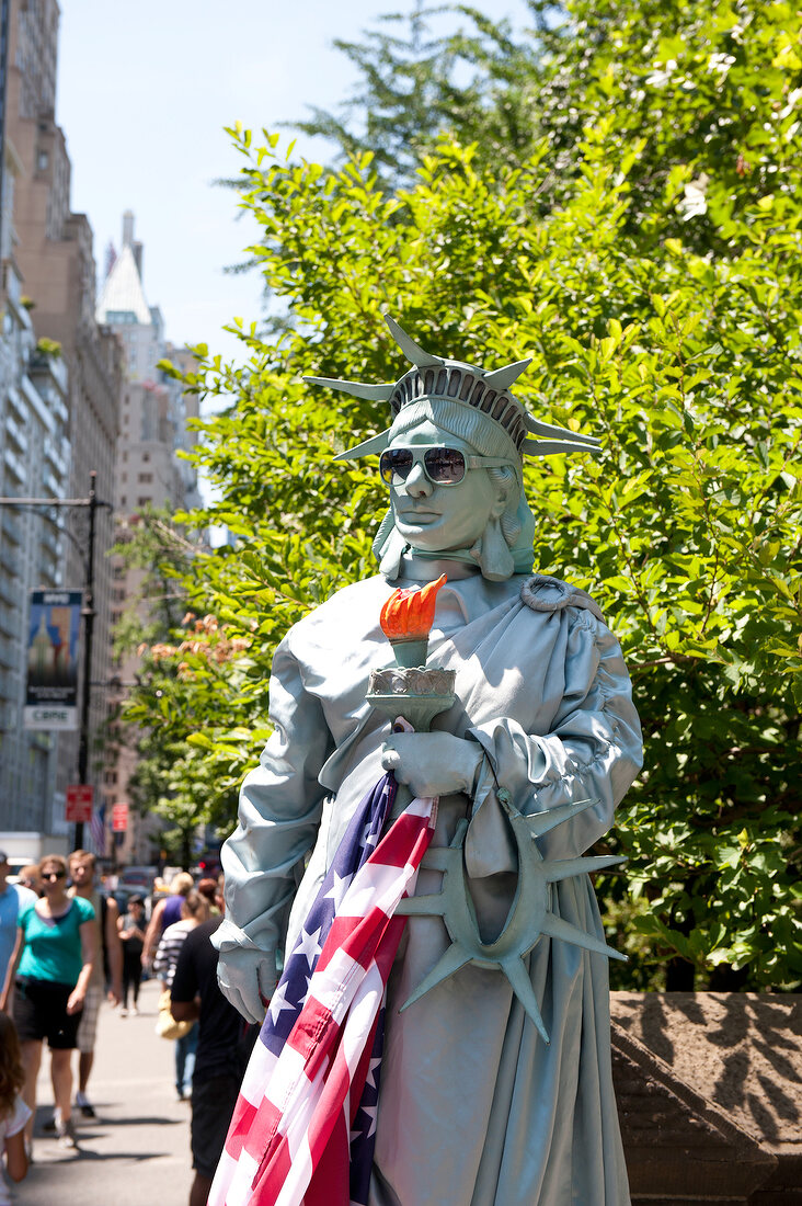 Human Statue of Liberty in Central Park, New York, USA