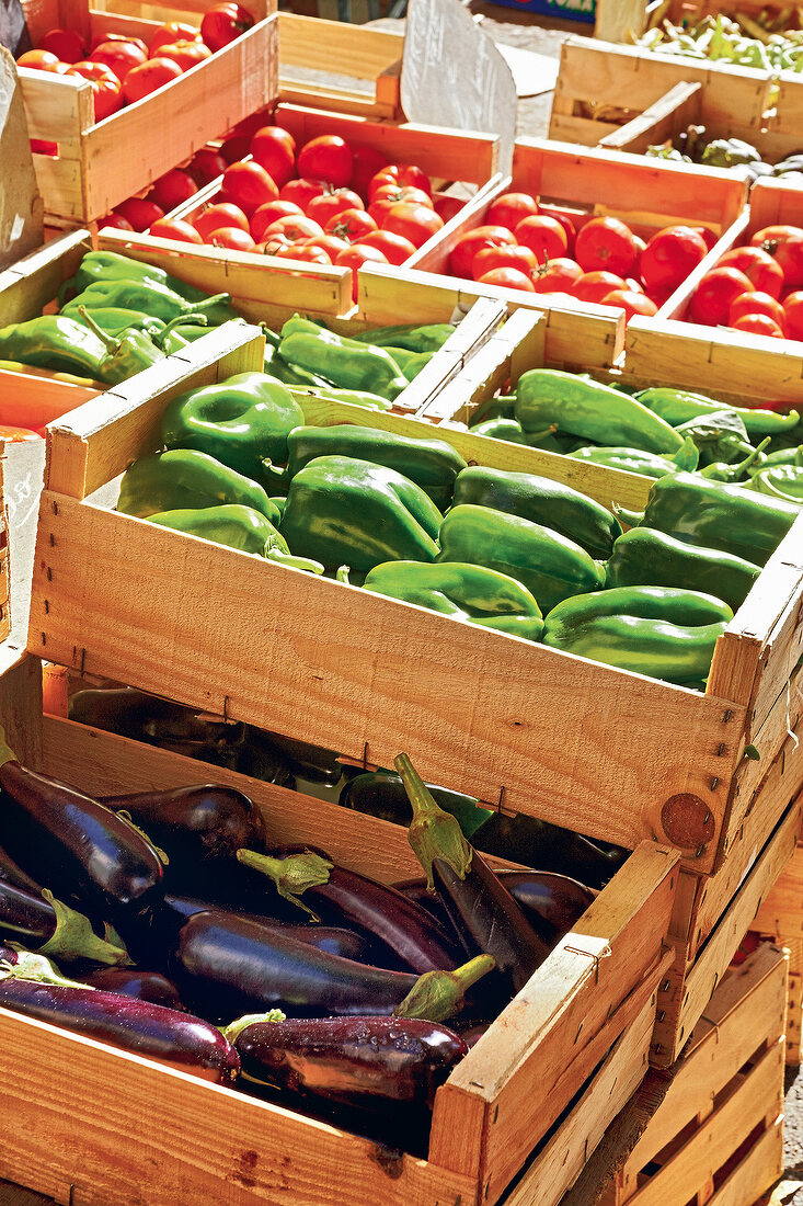 Frankreich, Marktstand mit Gemüse, Nahaufnahme, Aufmacher