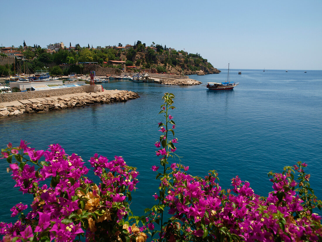 Antalya: Altstadt, Hafen, Boote, Meerblick