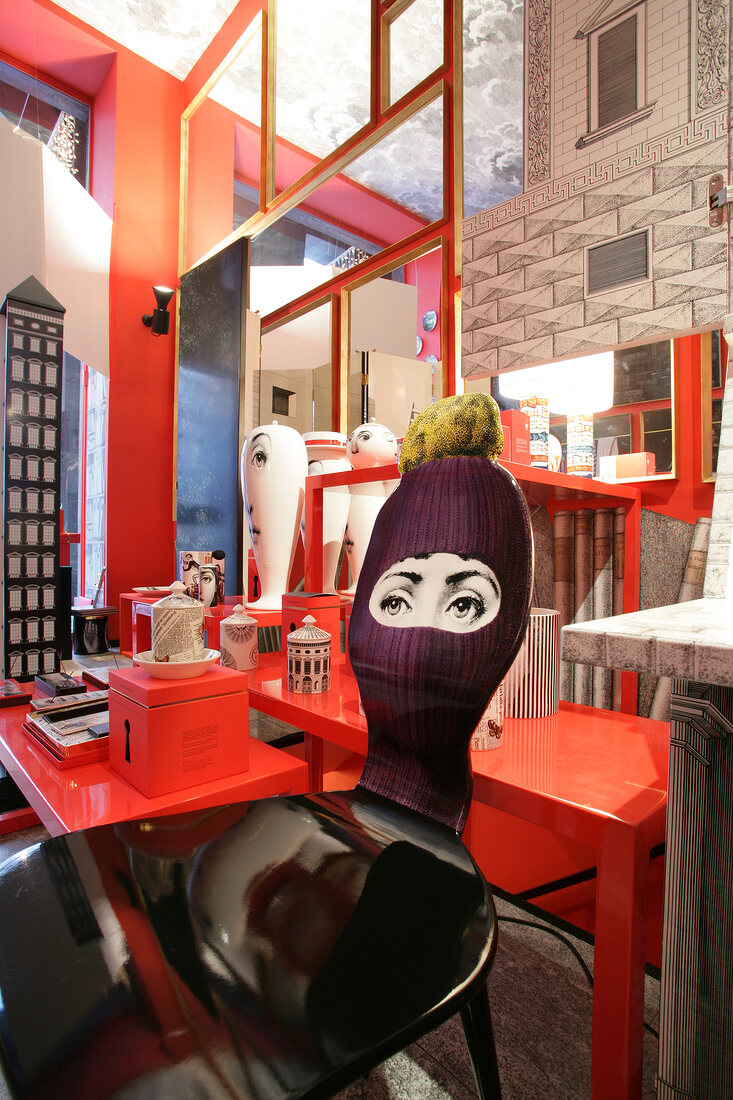 Spazio Fornasetti Shop in Mailand Italien