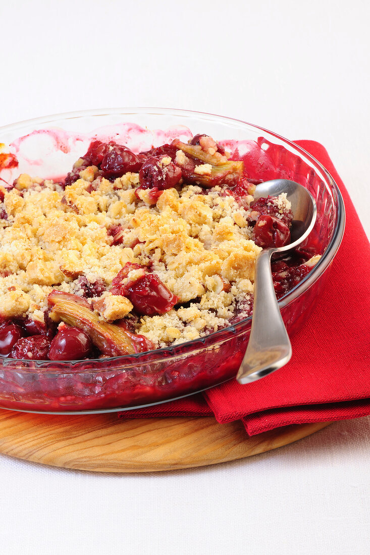 Desserts: Cherry and rhubarb crumble