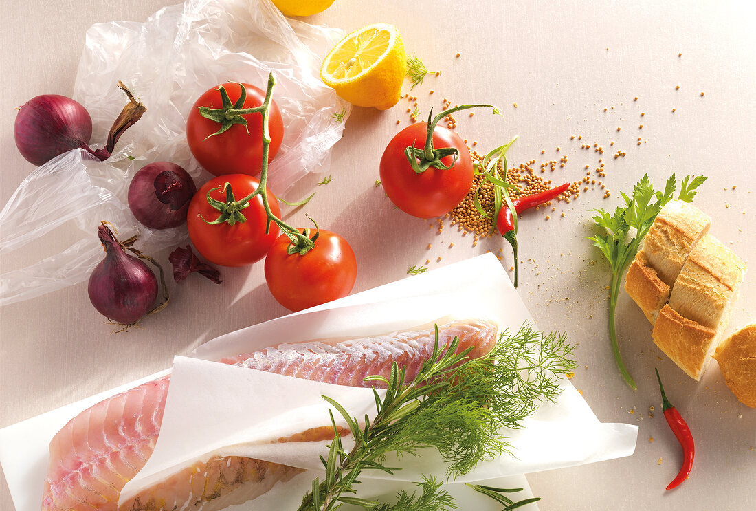 Fisch u. Meeresfrüchte, Fischfilet, Tomaten, Aufmacher