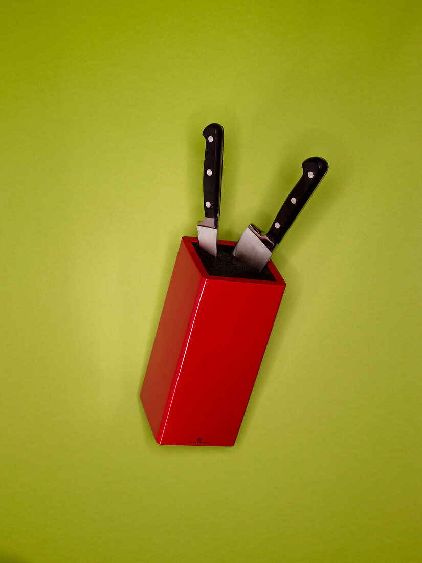 Messerblock mit zwei Messern, rot 