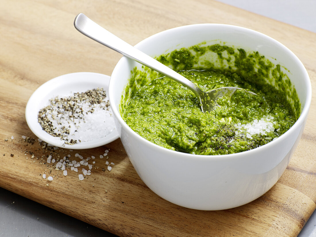 Salsa verde with salt in bowl, step 4