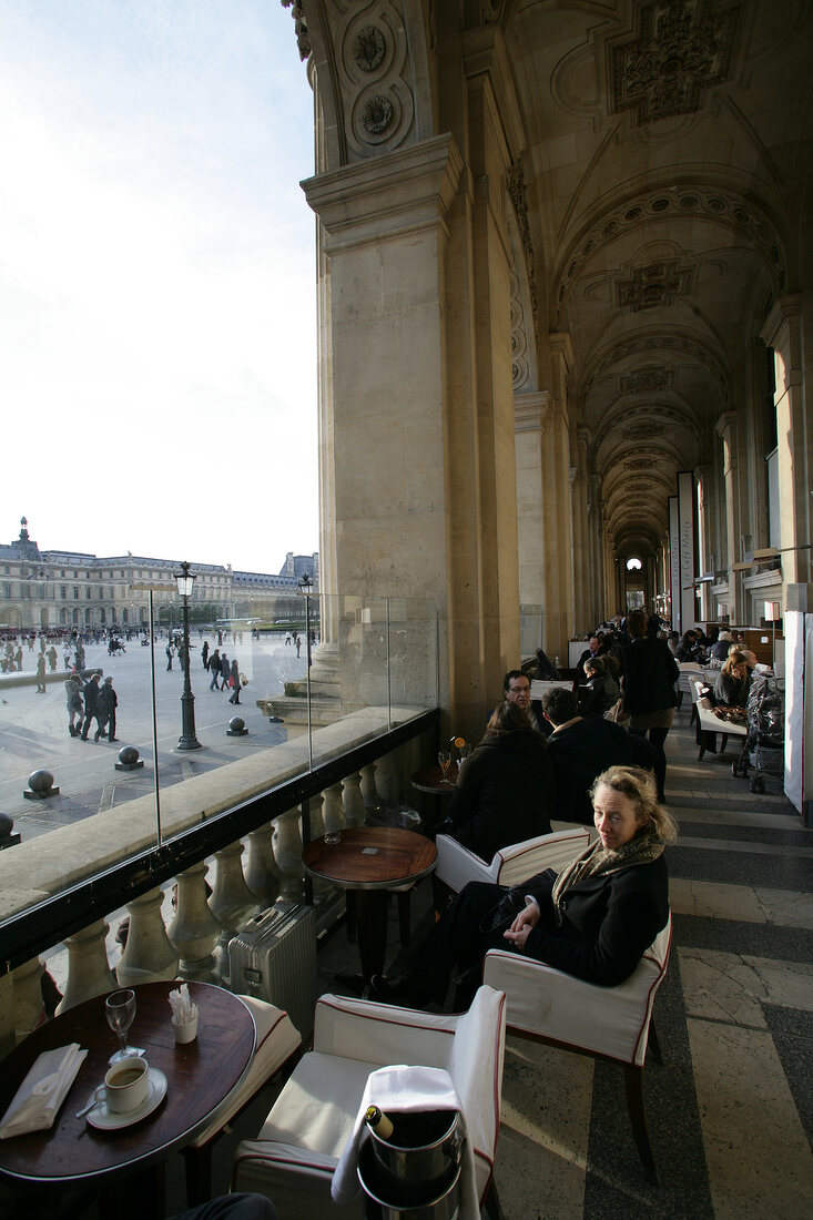 Café Marly Café im Palais du Louvre