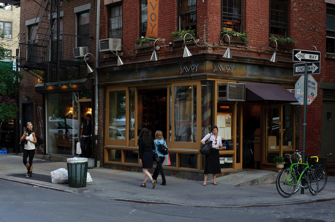 People outside Fanelli Cafe in SoHo, Manhattan, New York, USA