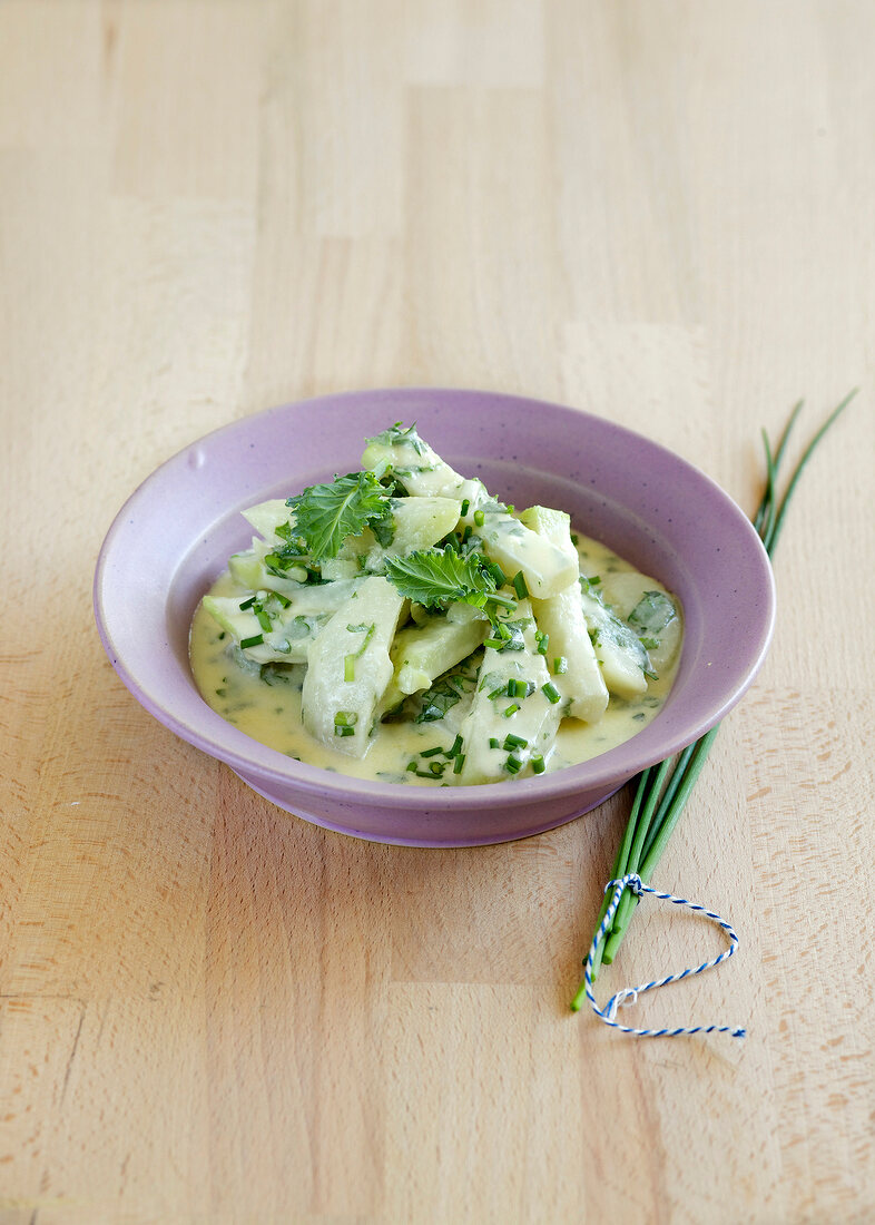 Das grosse Familienkochbuch, Kohlrabi in Kräutersauce