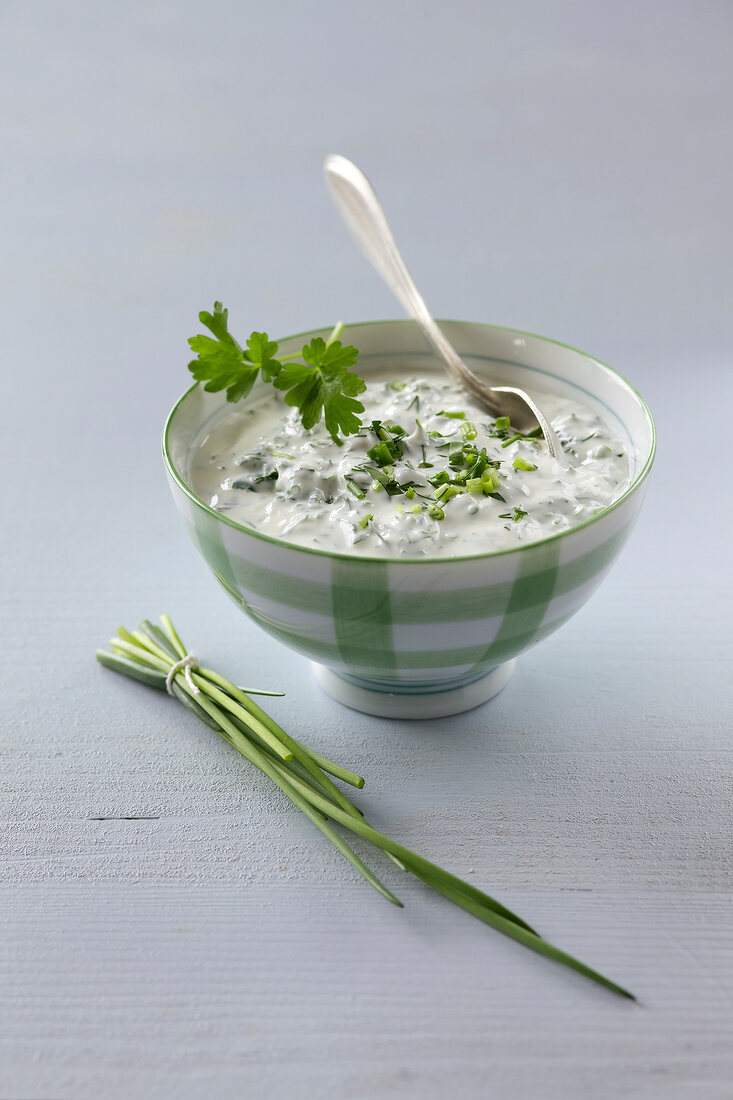 Das grosse Familienkochbuch, Sour Creme mit Kräutern