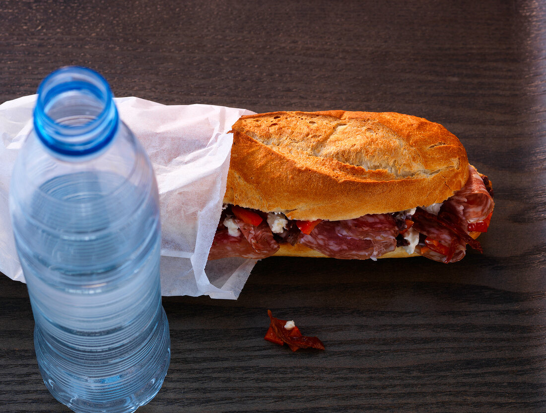Lunchbox, Antipasti-Sandwich m it Fenchelsalami