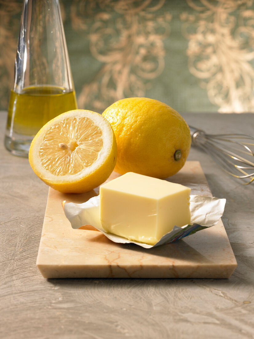 Ingredients for seasonings of scaloppine al limone