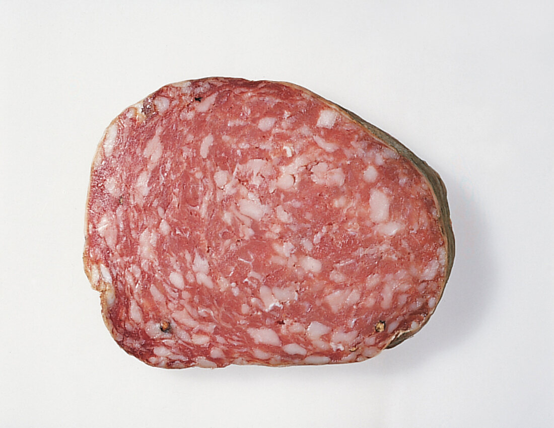 Food, Salame All´Aglio Ferrarese aus Italien, Freisteller