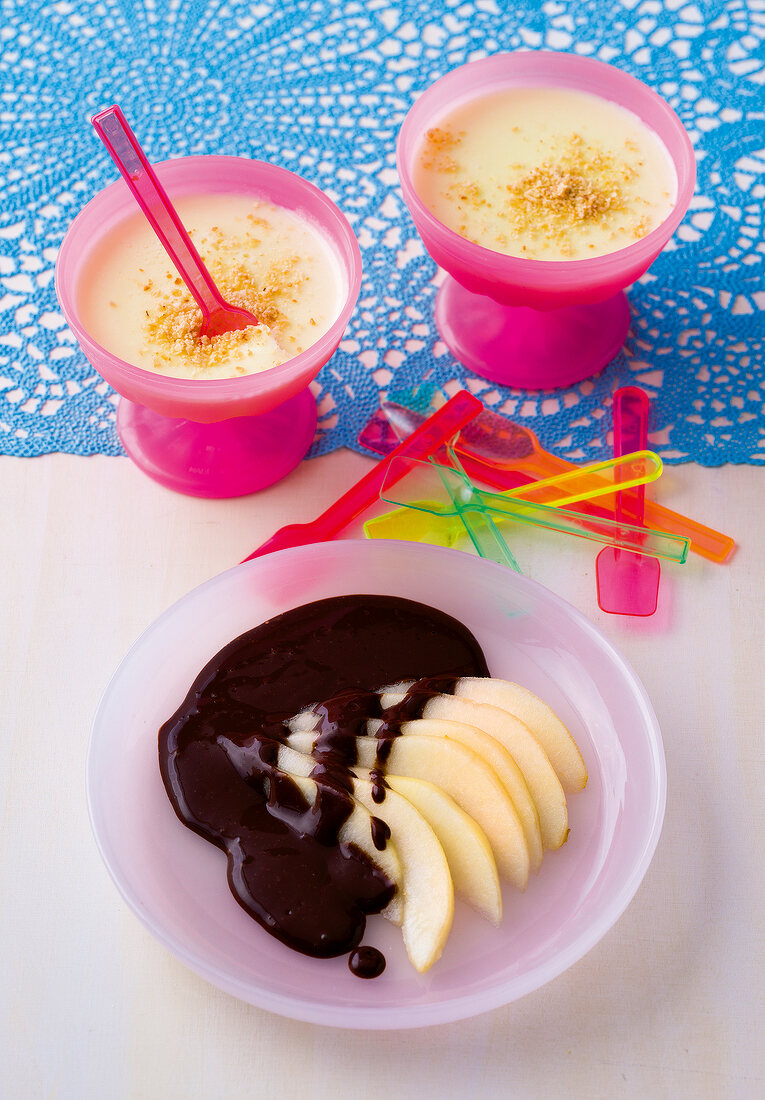 Two different puddings in bowl and on plate