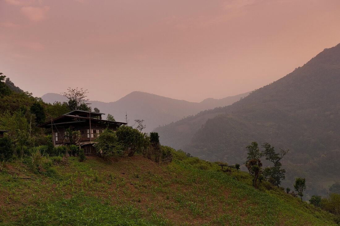 Bhutan, Landhaus bei Mongar 