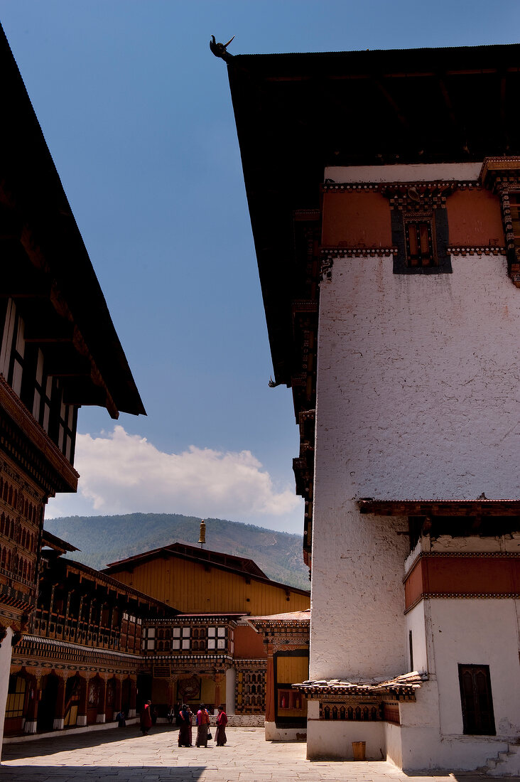 Bhutan, Innenhof im Dzong von Paro 