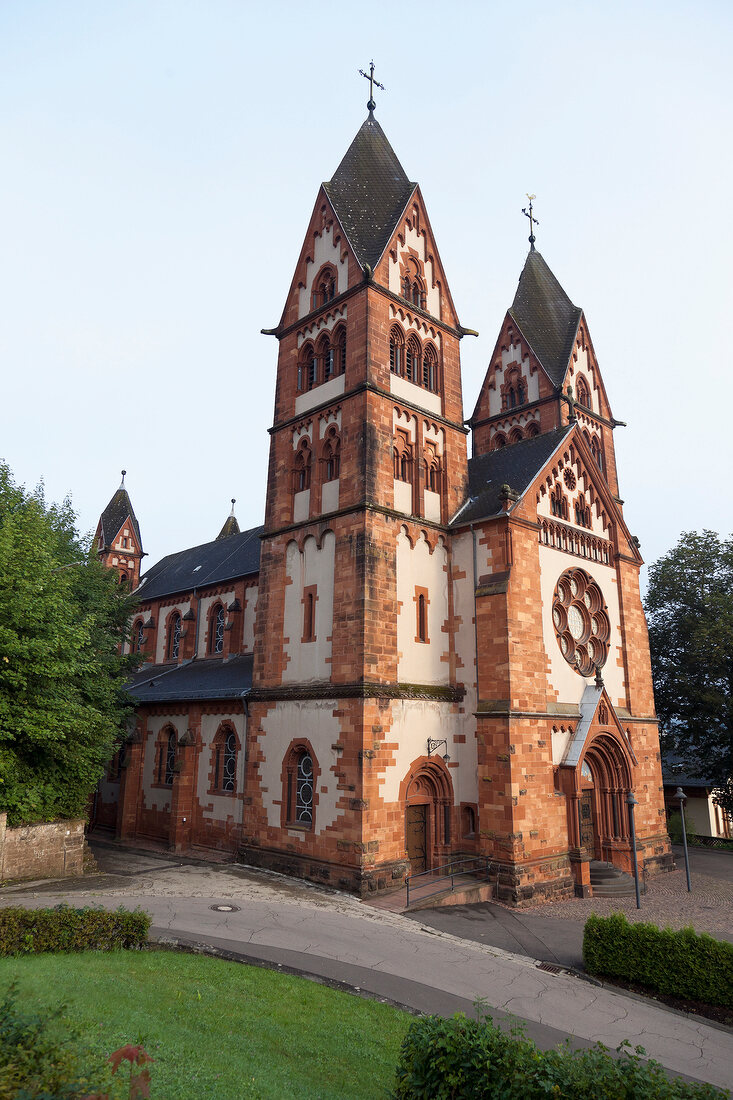 View of St. Lutwinus Parish church in Mettlach, Saarland, Germany