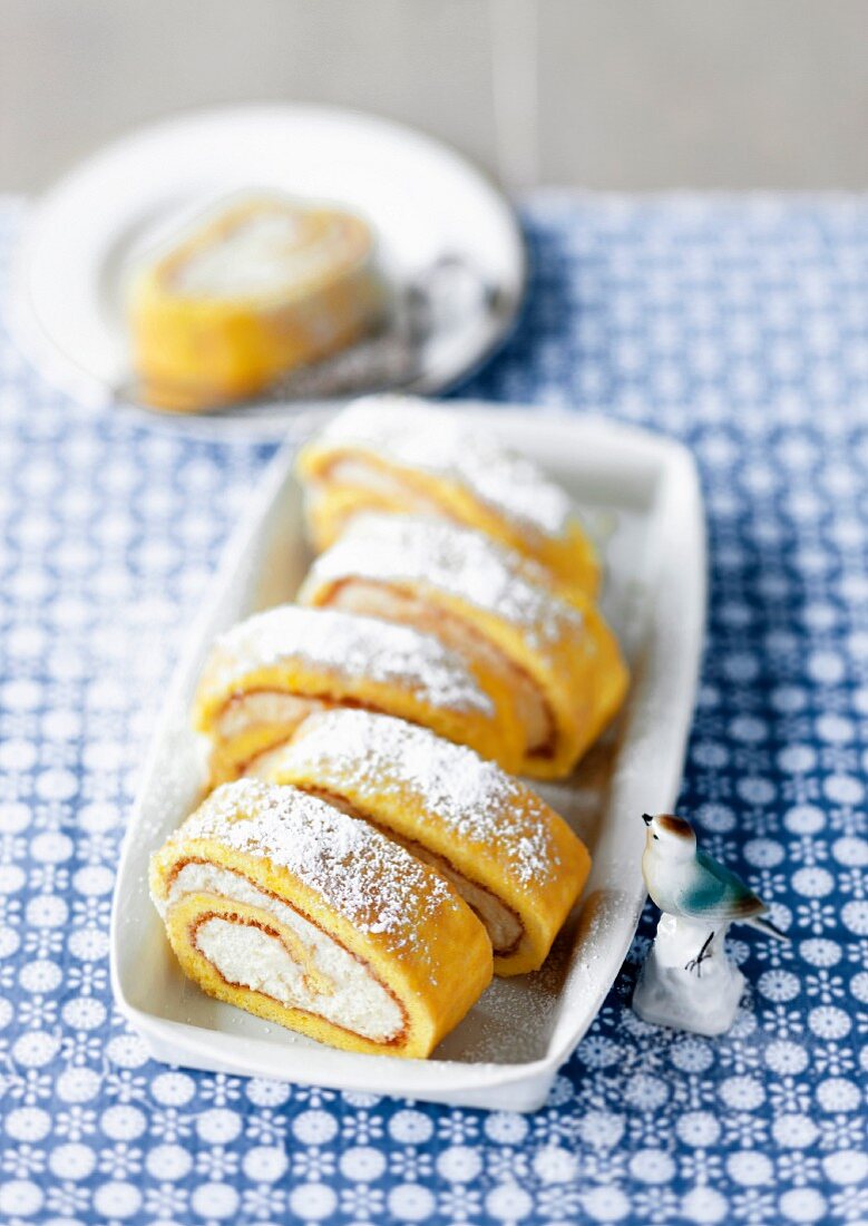 Swiss roll made with Old Viennese coffee cream (Austria)