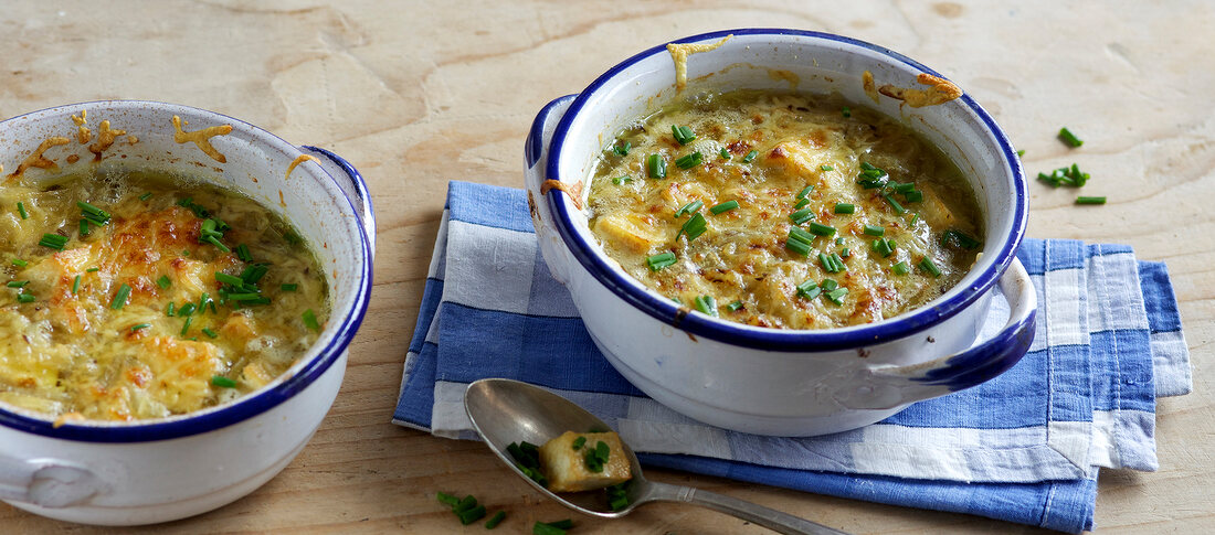 Baked onion soup in casseroles