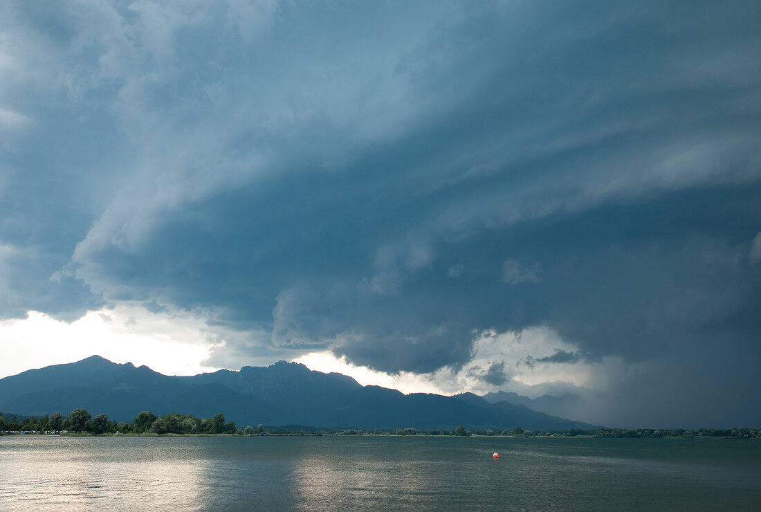 Chiemgau, Bayern, Chiemgauer Alpen, Chiemsee, Gewitterwolken