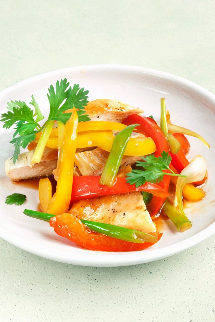 Chicken breast salad with peppers (Thailand)
