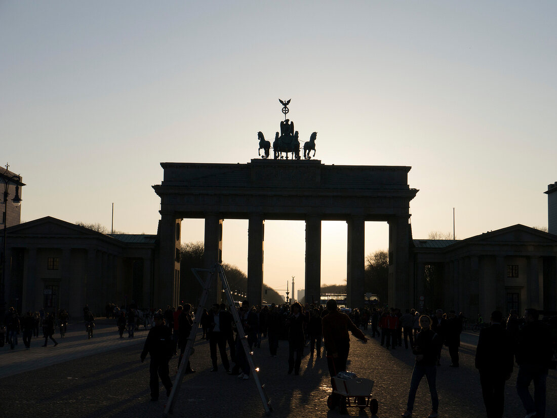 Brandenburger Tor im Abendrot, Mitte, Berlin, Deutschland