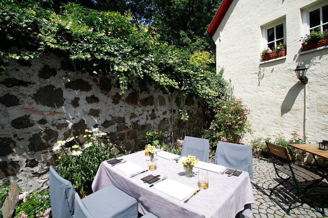 Grossfeld Gastraum der Sinne Restaurant Friedberg Hessen