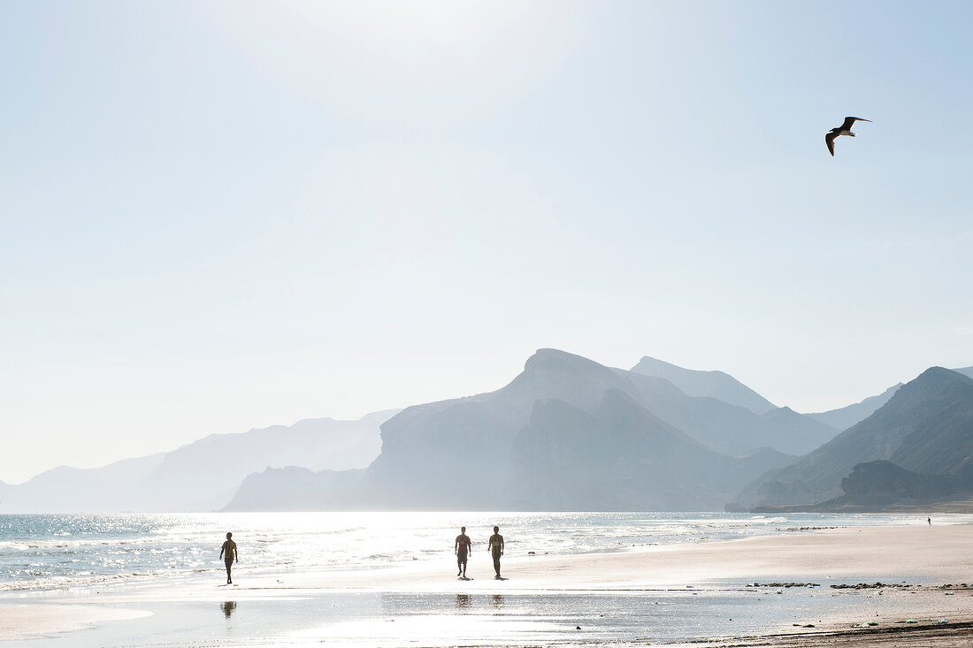 Oman, Dhofar, Salalah, Maghsail Bay Beach,Menschen, Meer, Strand, Omaner