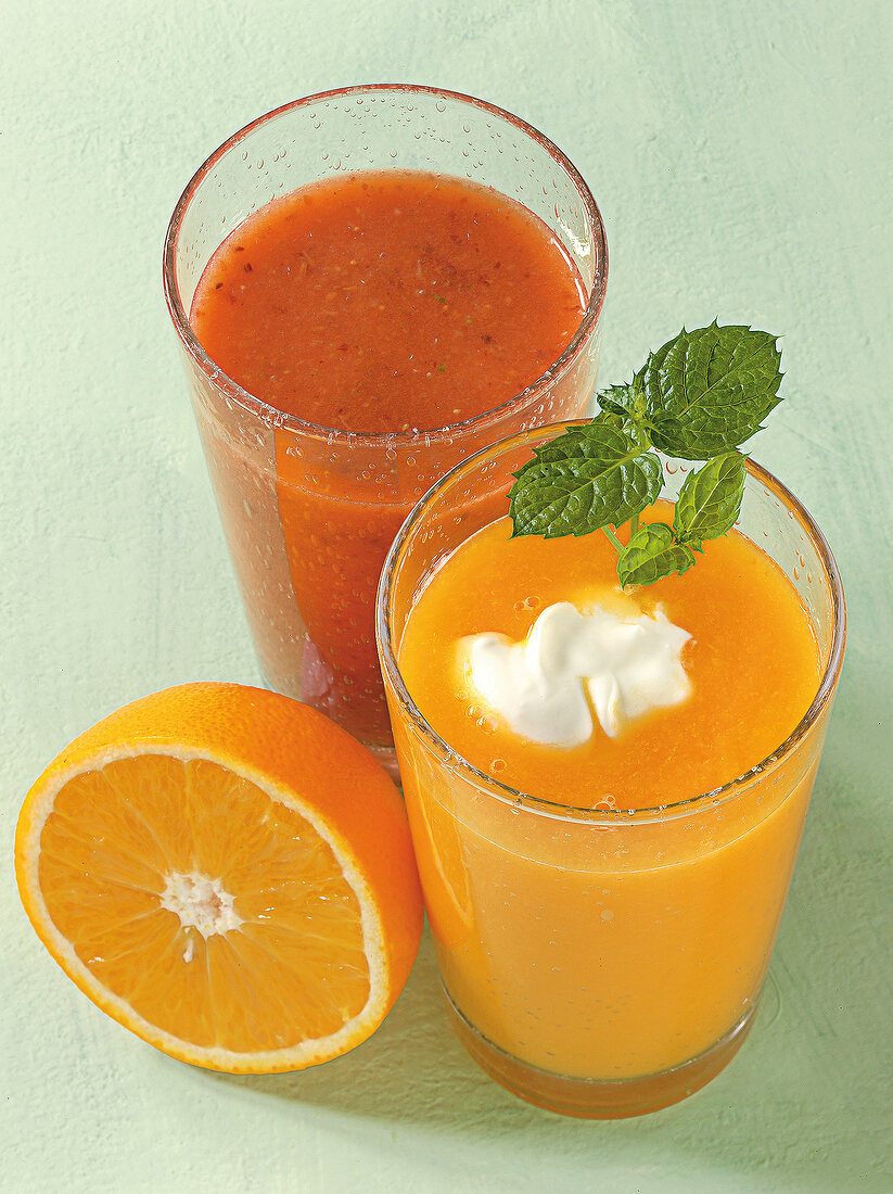 Smoothies, Orangen-Dattel-Smoo thie, Mango-Minze-Smoothie