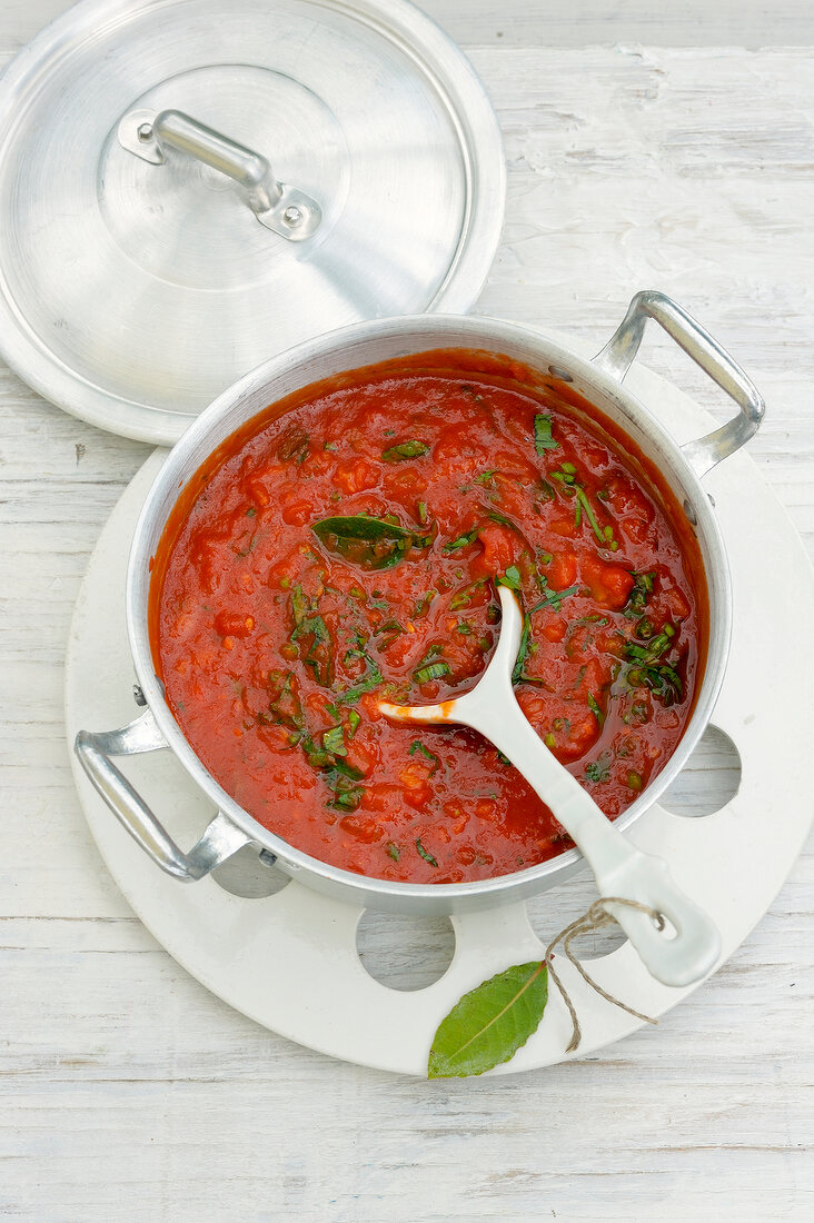 Tomato sauce in wok