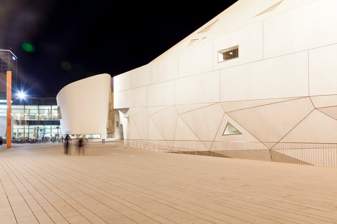 Exterior of Tel Aviv Museum in Art in Tel Aviv, Israel