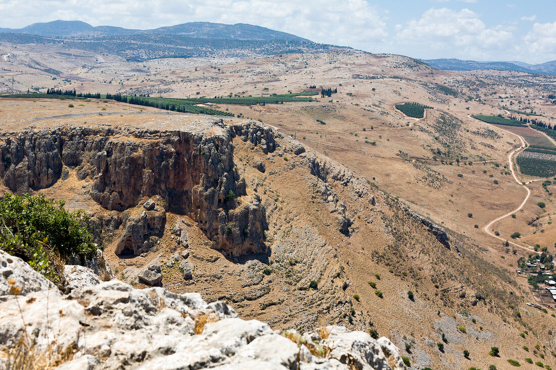 Israel, Galiläa, Jesus Trail, Höhlen am Berg Arbel, Pilgerweg