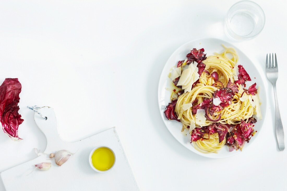 Spaghetti mit Radicchio