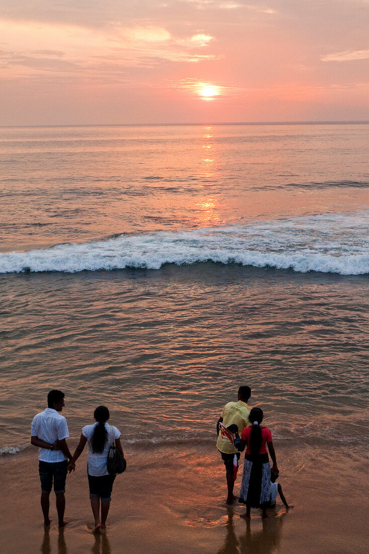Sri Lanka, Colombo, Indischer Ozean, Strand, Sonnenuntergang, Pärchen