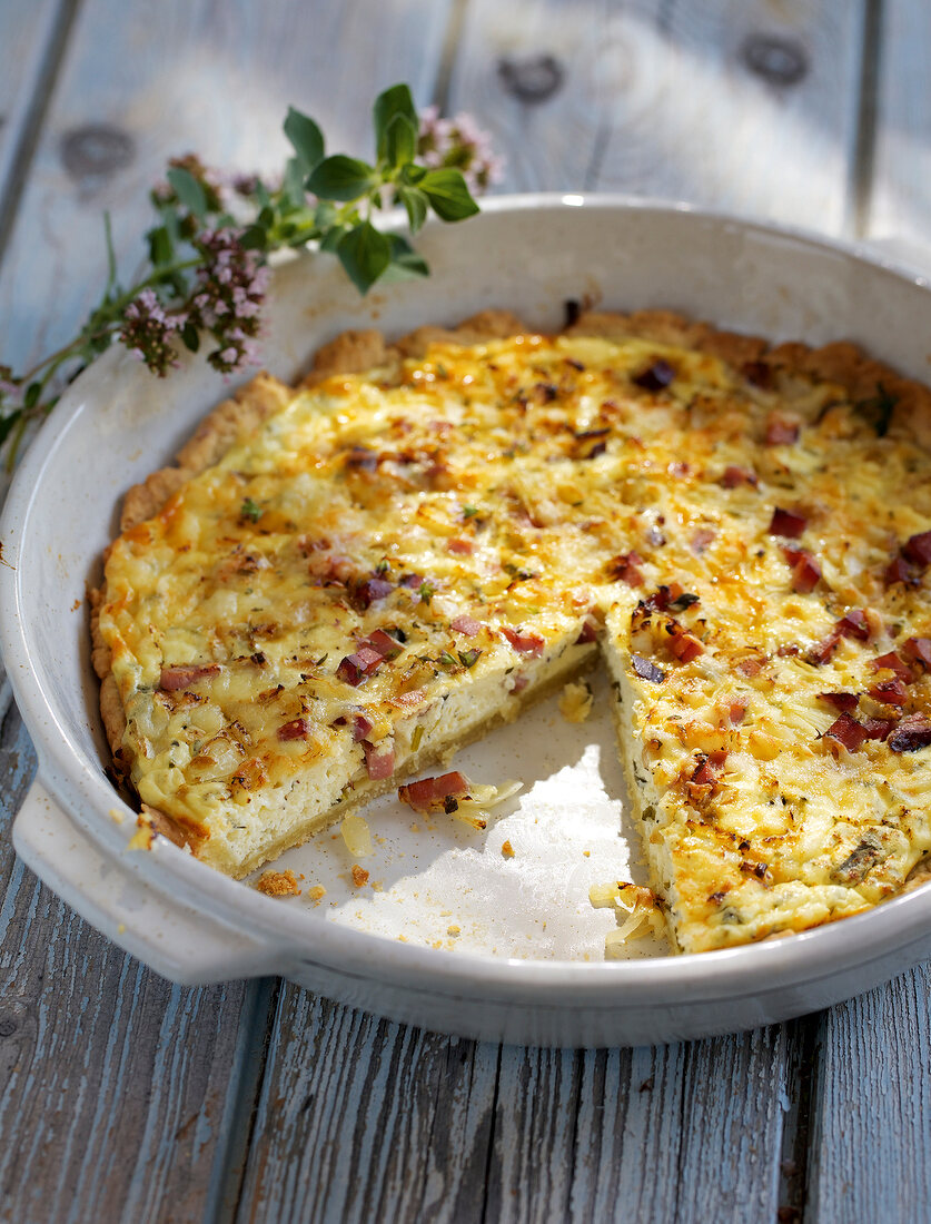 Landküche, Quarkkuchen mit Zwiebeln und Speck