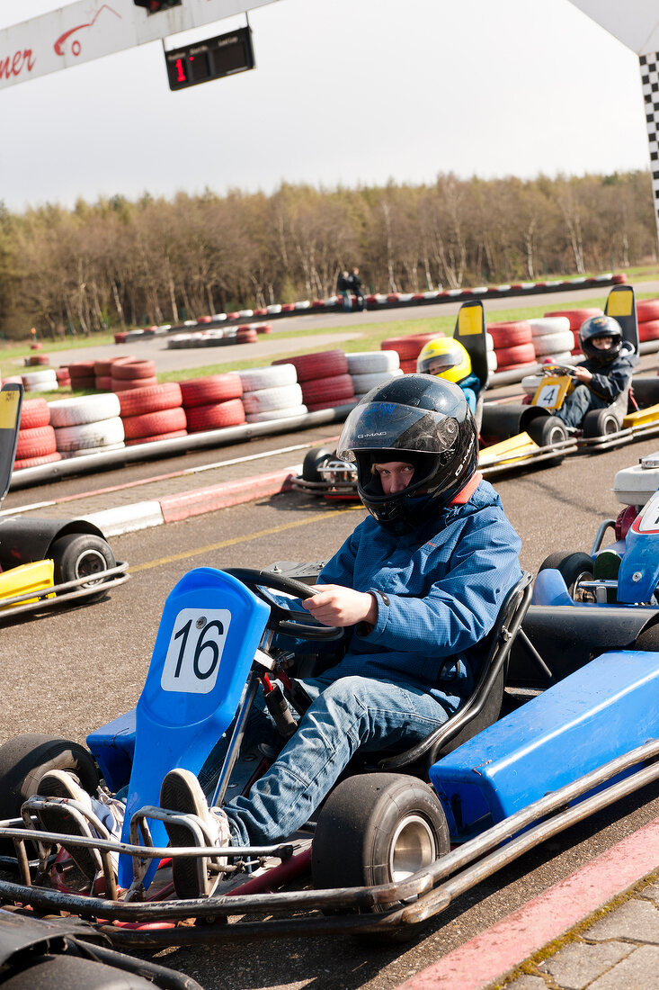 Schloss Dankern Kart Bahn Fahrer