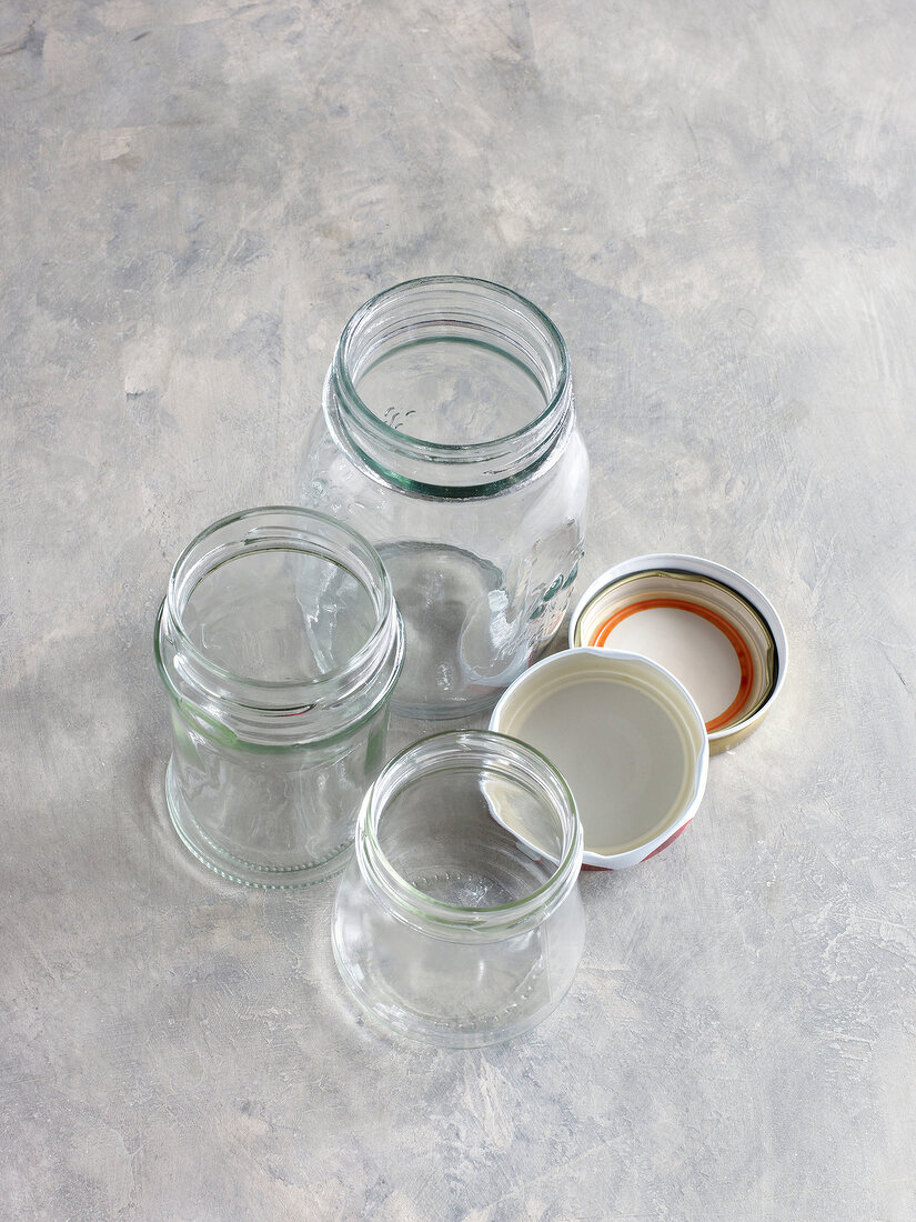 Confiture glass jars with lids