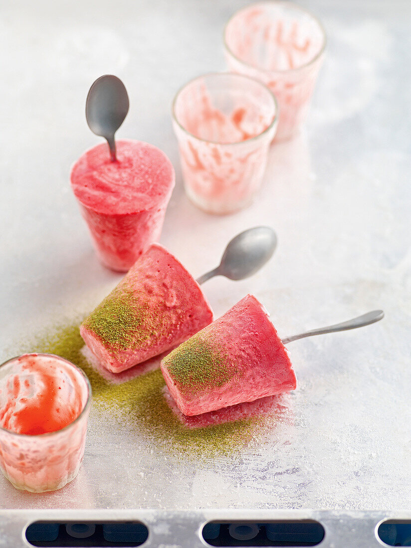Strawberry and mascarpone ice pops with spoons